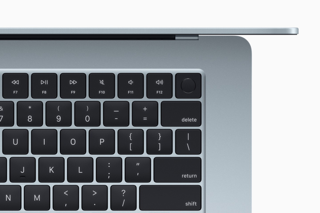 Apple-MacBook-Air-Touch-ID-and-Magic-Keyboard-250305.jpg