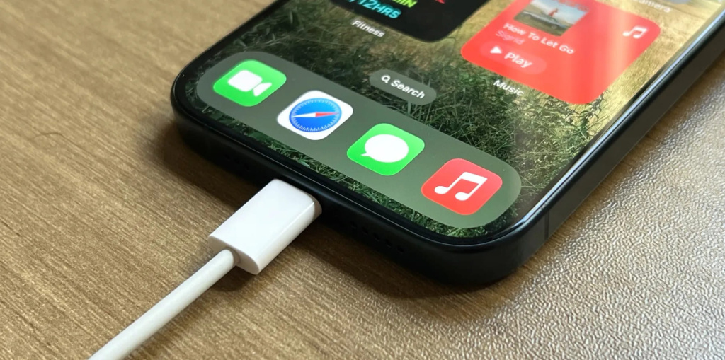 iphone-15-pro-fast-charge-bgr-1full.jpg iphone-15-pro-fast-charge-bgr-1full.jpg