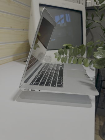 Apple MacBook Air 13 (2015) Core i5 1,6 ГГц, 8 ГБ, 256 ГБ Б/у MMGG2LL/A