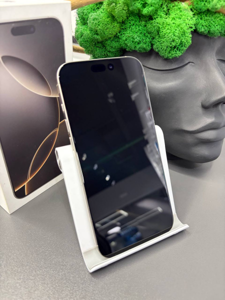 Apple iPhone 16 Pro Max 256GB Natural Titanium Б/У