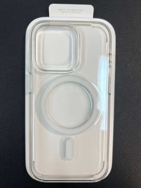 Чехол Apple iPhone 14 Pro Clear Case with MagSafe (Уцененный)