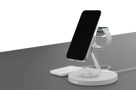 Беспроводное зарядное устройство SwitchEasy MagPower 4 in 1 Magnetic Wireless Charging Stand White