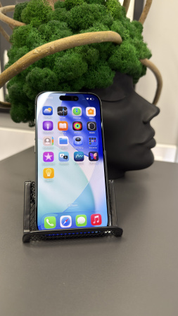 Apple iPhone 16 256GB Black Б/У