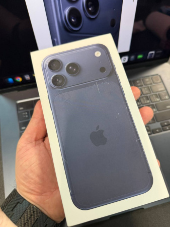 Apple iPhone 17 Pro Max 256GB Deep Blue eSIM (Вскрытая упаковка)