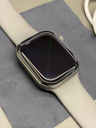 Apple Watch Series 11 46mm Natural Titanium Case with Stone Grey Sport Band (M/L) Б/У