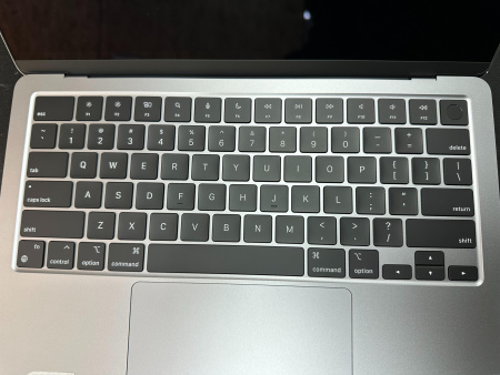 Apple MacBook Air 13 M2 (8-core CPU, 8-core GPU) / RAM 16GB / SSD 256GB Space Gray (Вскрыта упаковка)