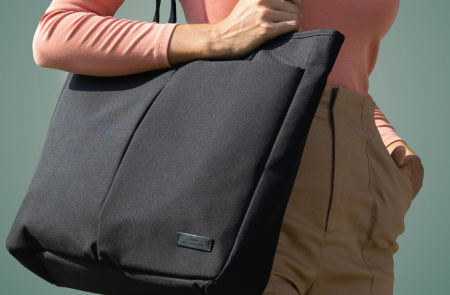 Чехол-сумка для MacBook Pro 14" Uniq HAVA Rpet Fabric Tote Bag Midnight Black Чехол-сумка для MacBook Pro 14" Uniq HAVA Rpet Fabric Tote Bag Midnight Black