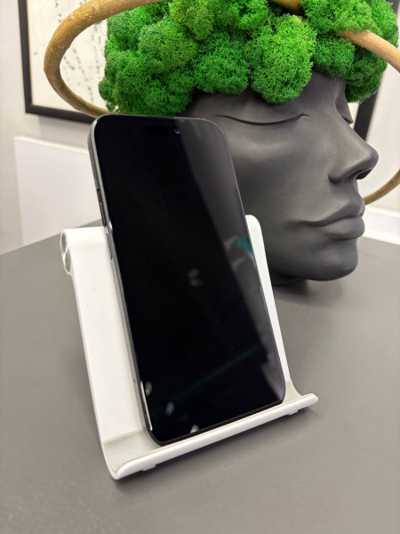 Apple iPhone 15 128GB Black Б/У