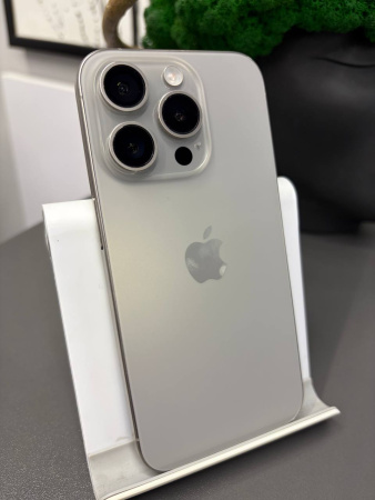 Apple iPhone 15 Pro 512GB Natural Titanium Б/У