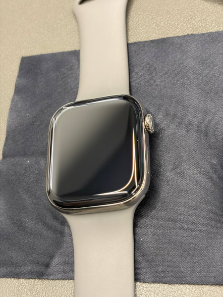 Apple Watch Series 11 46mm Natural Titanium Case with Stone Grey Sport Band (M/L) Б/У