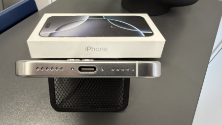Apple iPhone 16 Pro Max 512GB White Titanium Б/У