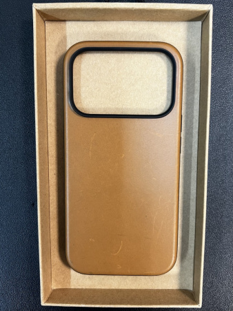 Защитный чехол Nomad Modern Leather case для iPhone 17 Pro English Tan (Уцененный)