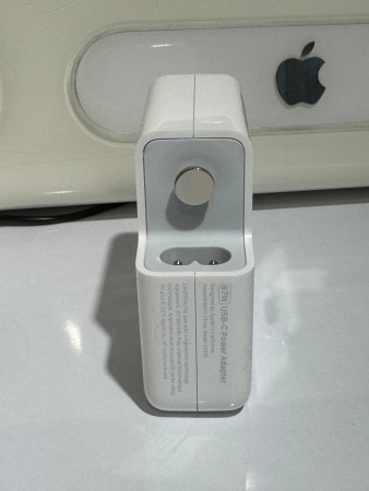 Apple USB-C Power Adapter 67W Б/У