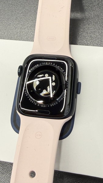 Apple Watch Series 8 41mm Midnight Aluminum Case with Light Pink Sport Band (размер S/M) Б/У