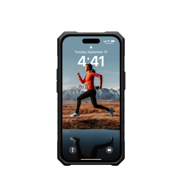 Защитный чехол UAG Plasma iPhone 15 Ice