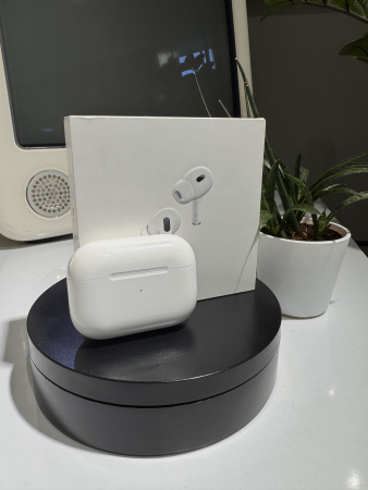 Apple AirPods Pro (2-го поколения c USB-C) Б/У