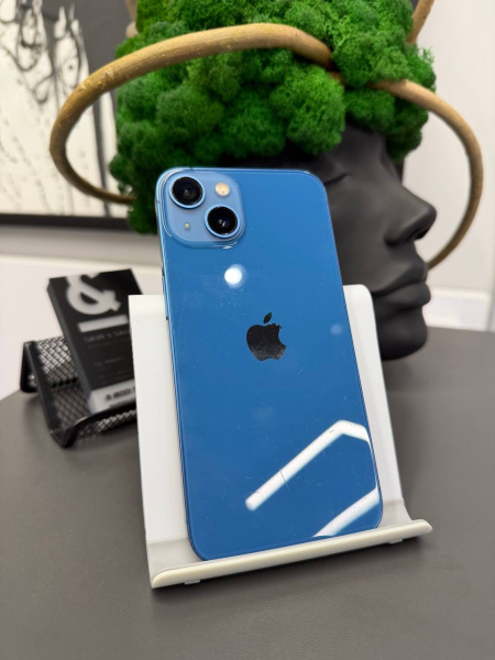 Apple iPhone 13 256GB Blue Б/У