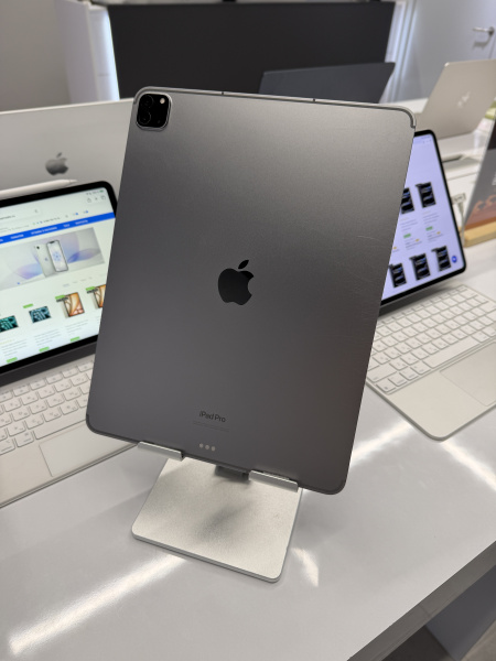 Apple iPad Pro 12.9" (2022) M2 Wi-Fi + Cellular 512GB Space Gray Б/У