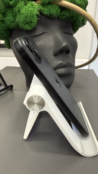 Apple iPhone 15 128GB Black Б/У