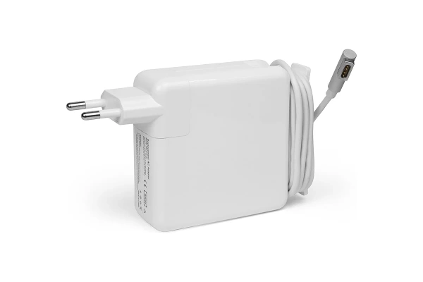 Блок питания Apple MC556Z/B для ноутбуков Apple 85W MagSafe