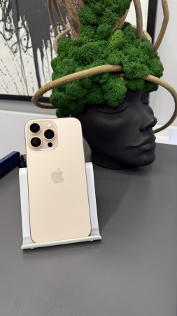 Apple iPhone 16 Pro Max 256GB Desert Titanium Б/У