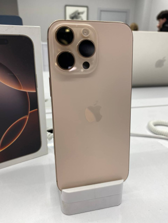 Смартфон Apple iPhone 16 Pro Max 1TB Desert Titanium Б/У
