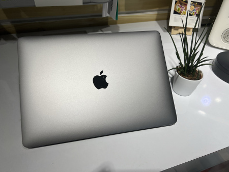 Apple MacBook Air 13 2020 Quad Core i7 1,2ГГц / 16ГБ / 1ТБ SSD Space Gray Б/у