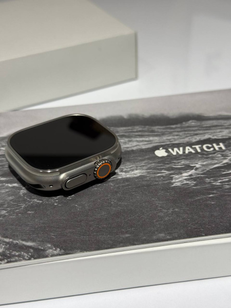 Apple Watch Ultra 2 (2024) 49mm Natural Titanium Case with Natural Titanium Milanese Loop - Medium (GPS + Cellular) (Активированные)