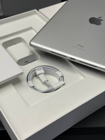 Apple iPad 10.2 (2021) Wi-Fi 64Gb Silver (Вскрыта упаковка)