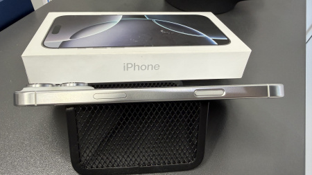 Apple iPhone 16 Pro Max 512GB White Titanium Б/У