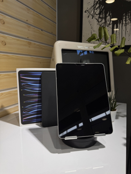 Планшет Apple iPad Pro 11 (2022) M2 Wi-Fi 256GB Silver (Серебристый) Б/У