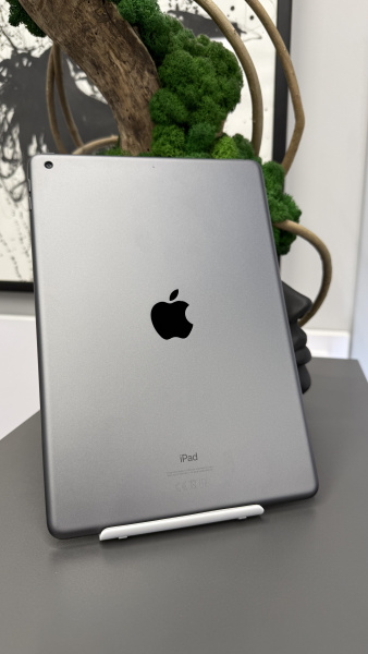 Apple iPad 2020 Wi-Fi 32GB Space Gray Б/У