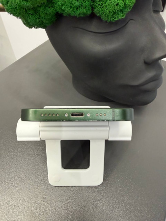Смартфон Apple iPhone 13 128GB Alpine Green Б/У
