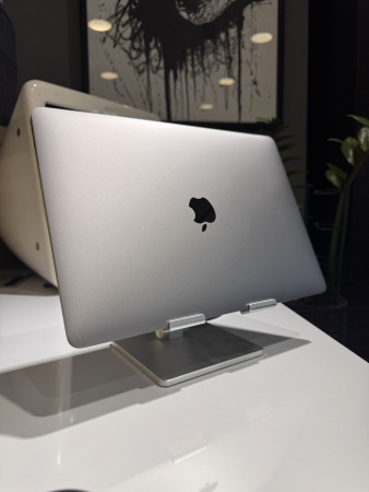Apple MacBook Air 13 M1 (8-core CPU / 7-core GPU) / RAM 8GB / SSD 256GB Space Gray Б/У