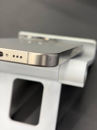 Apple iPhone 15 Pro 512GB Natural Titanium Б/У