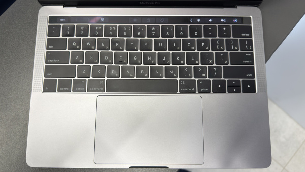 Apple MacBook Pro Touch Bar 13" (Late 2016) Core i5 2.9 ГГц / RAM 8GB / SSD 512Gb Space Gray Б/У