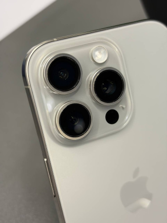 Apple iPhone 16 Pro 128GB Natural Titanium Б/У