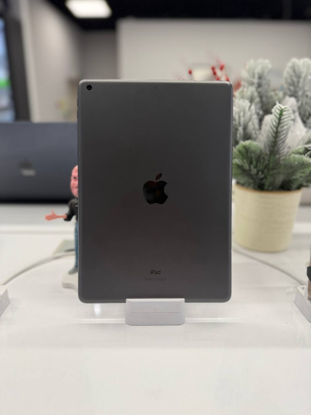 Apple iPad 10.2 (2021) Wi-Fi 64Gb Space Gray Б/У