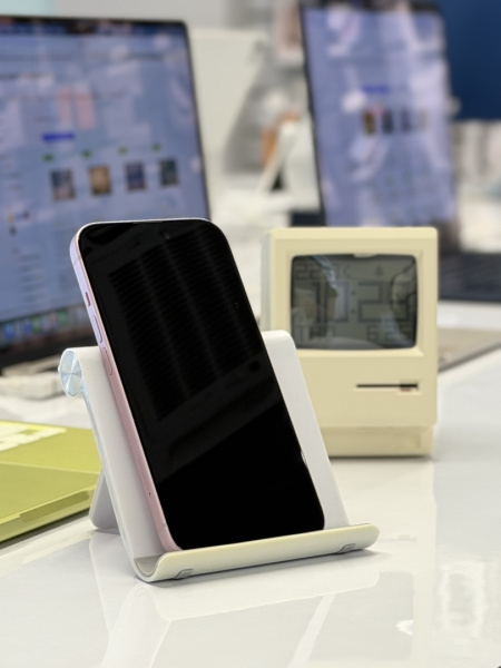 Apple iPhone 15 128GB Pink Б/У