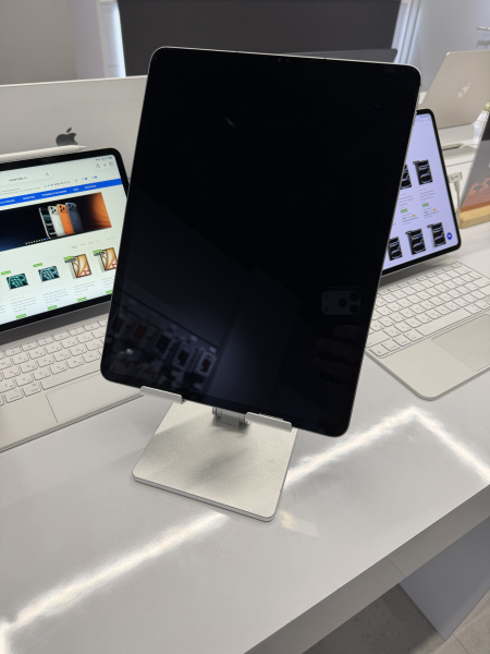 Apple iPad Pro 12.9" (2022) M2 Wi-Fi + Cellular 512GB Space Gray Б/У