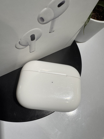 Apple AirPods Pro (2-го поколения c USB-C) Б/У