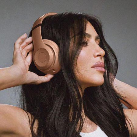 Беспроводные наушники Beats Studio Pro Kim Kardashian Dune