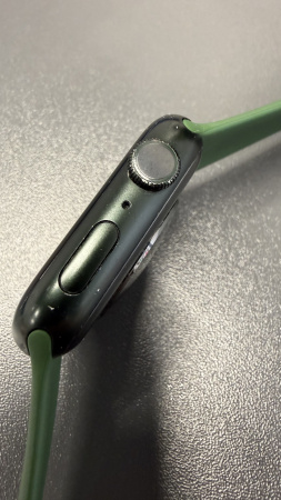 Apple Watch Series 7 45mm Green Aluminum Case with Clover Sport Band Б/У