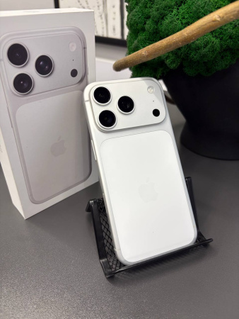 Apple iPhone 17 Pro 256GB Silver Б/у