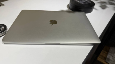 Apple MacBook Pro 13" (2020) Core i5 1,4 ГГц, 8 ГБ, 512 ГБ Silver Б/у