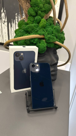 Apple iPhone 13 128GB Midnight Б/У