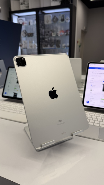 Apple iPad Pro 11 (2021) Wi-Fi 256GB Silver Б/У