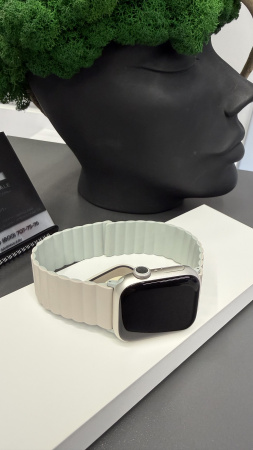 Apple Watch Series 9 41mm Starlight Aluminum Case Б/У