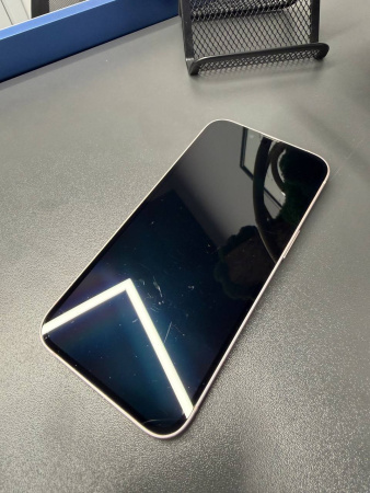 Apple iPhone 13 128GB Pink Б/У
