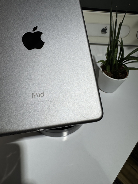 Apple iPad mini 4  Wi-Fi + Cellular 128GB Space Gray Б/У